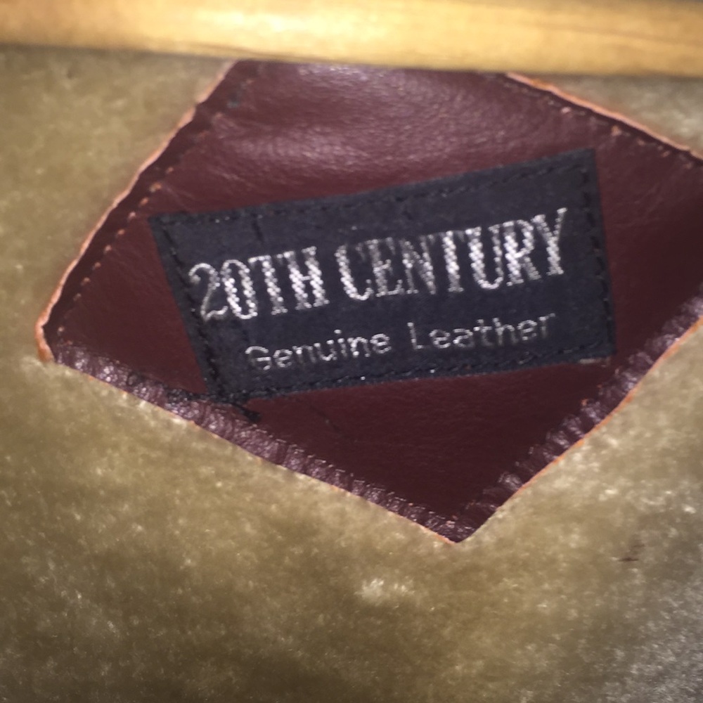 Leather jacket - Picture 2 of 5